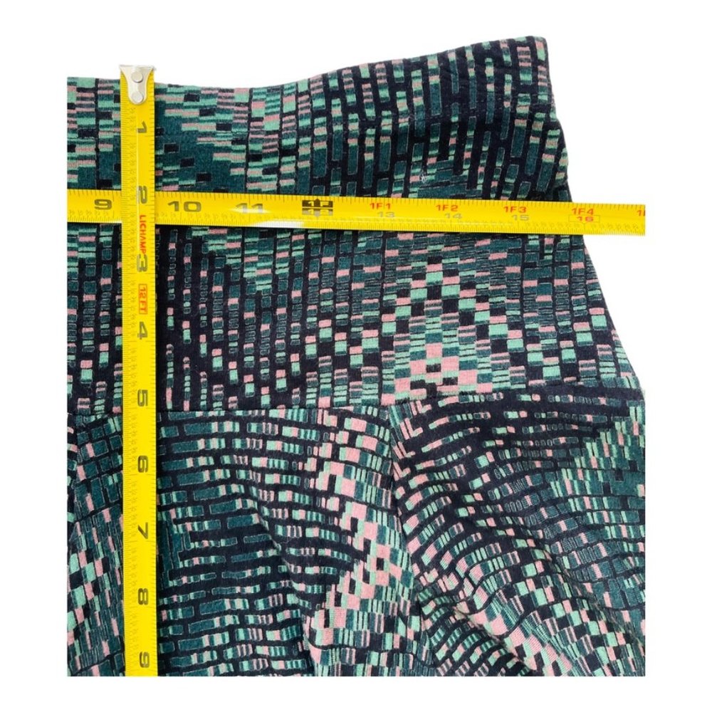 Karen Kane Flare Skirt Geometric Print Stretch Pull On Women's Size Medium - Picture 3 of 8